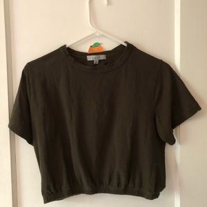 Army green t-shirt🐸